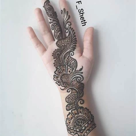 Bail Mehndi Design for Front Hand