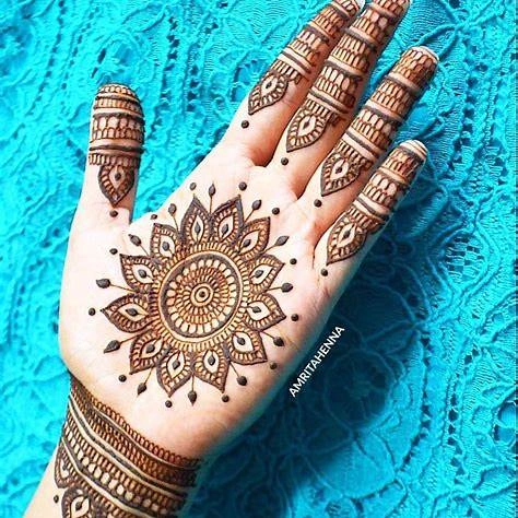 Cute Mehndi Design Easy Front Hand