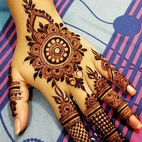 Cute Mehndi Design Easy and Beautiful