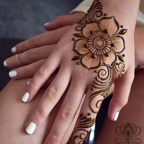 Cute Mehndi Design Easy and Beautiful