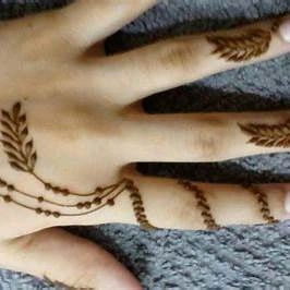 Leafy Vine Mehndi