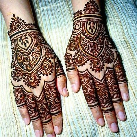 Parent-Child Matching Mehndi