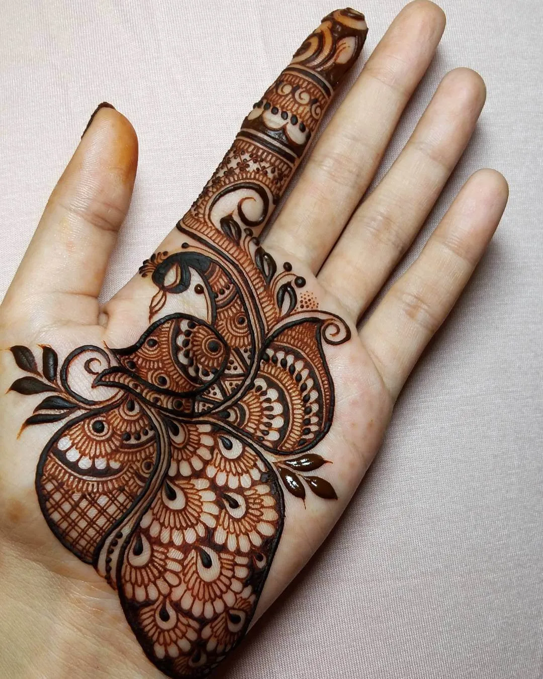 Ramadan Mubarak Mehndi Design