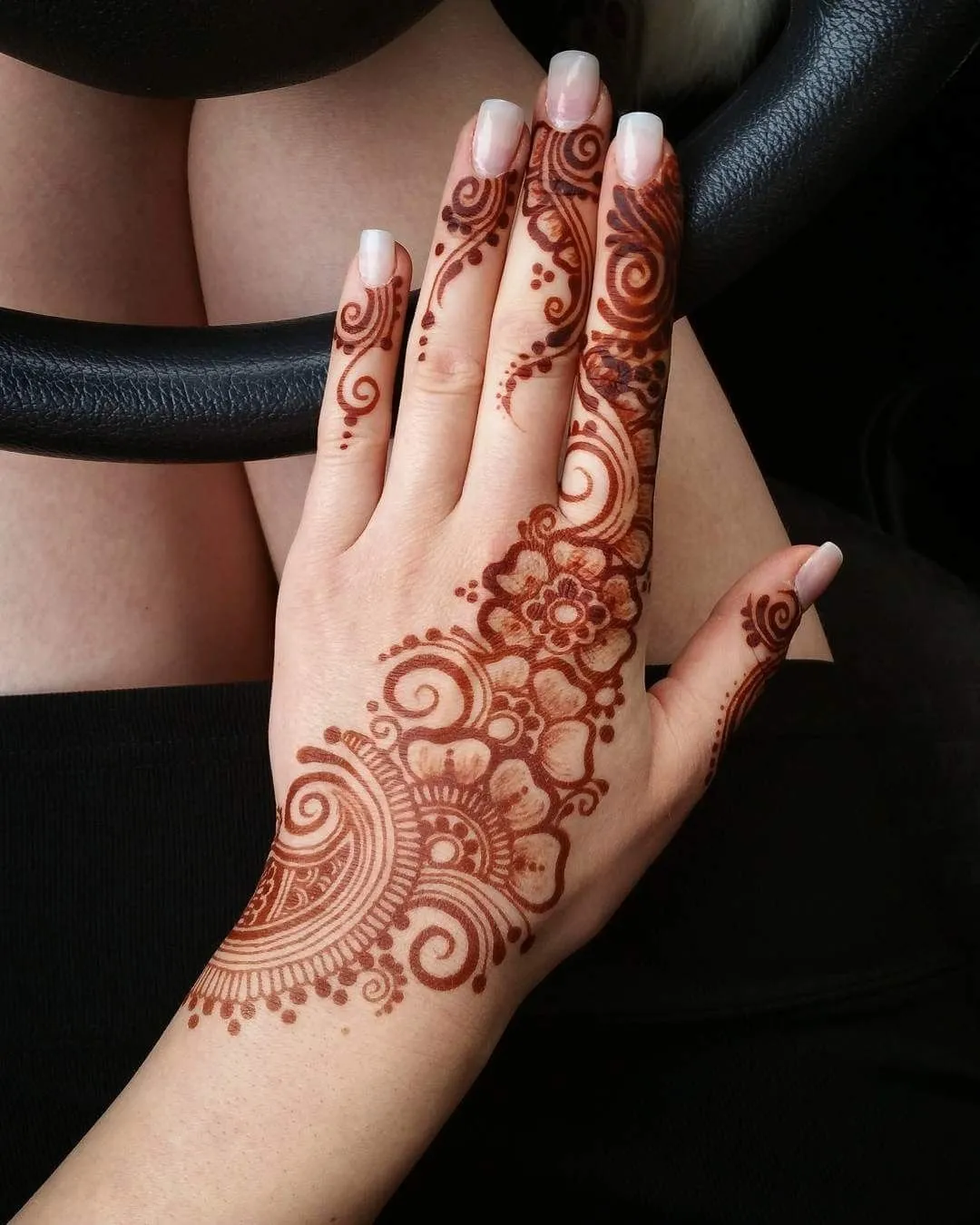 Ramadan Mubarak Mehndi Design