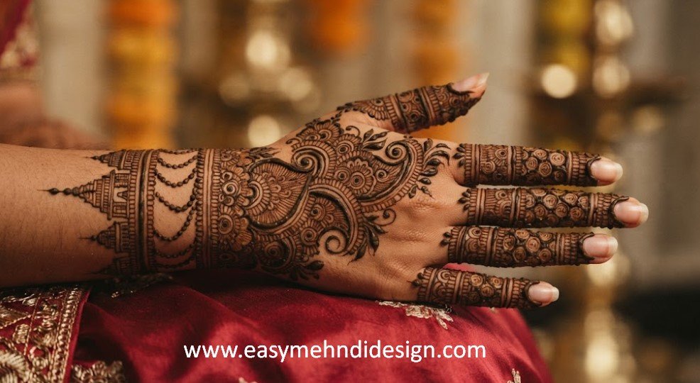 Stylish Back Hand Mehndi Design
